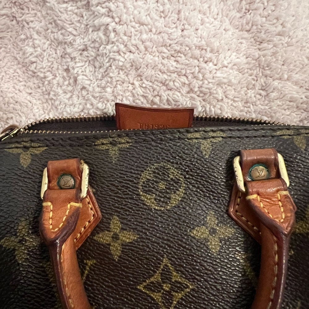 Vintage Louis Vuitton Monogram Mini Speedy Purse - Picture 8 of 8
